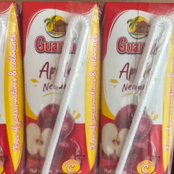 Jugo de caja manzana