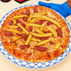 Pizza Salchipapa