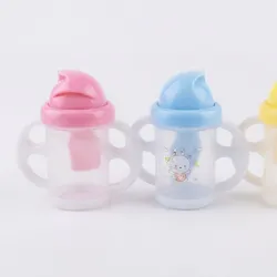 Vaso plástico con aza