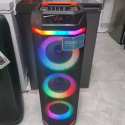 Bocina Premier 8" triple con micrófono de cable y mando a distancia