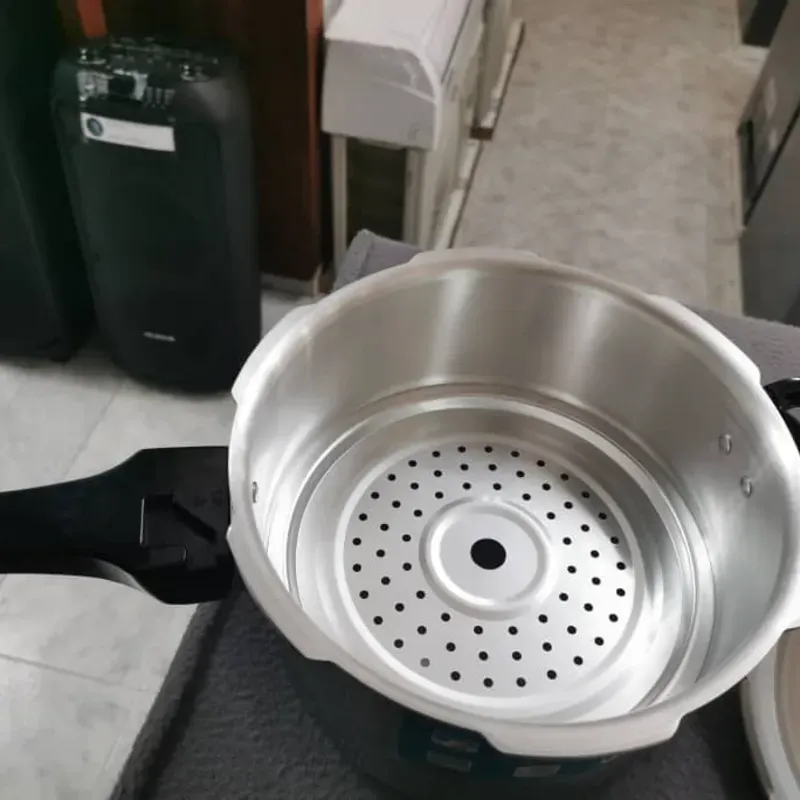 OLLA DE PRESIÓN RUDEN 4L INDUCCION Y GAS 35 USD