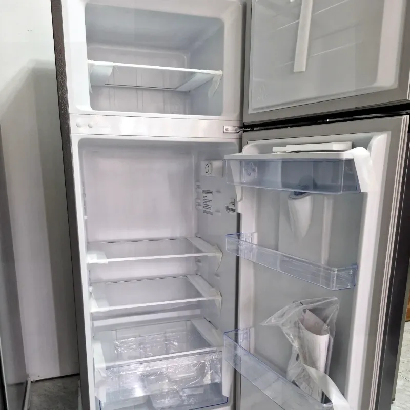 Refrigerador Hisense 7.3 pies congelación humeda