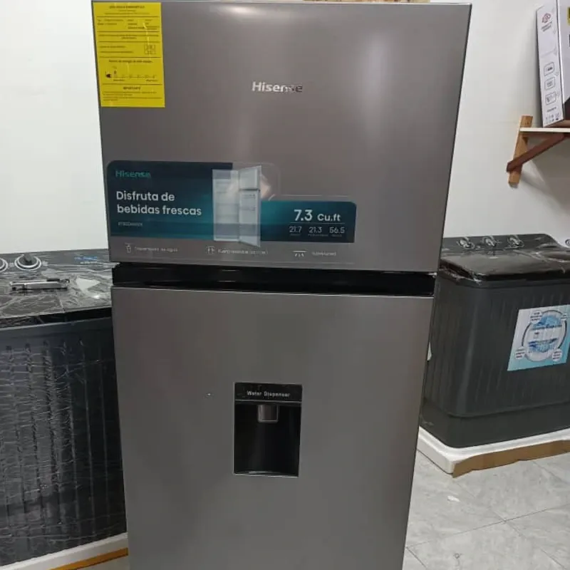 Refrigerador Hisense 7.3 pies congelación humeda