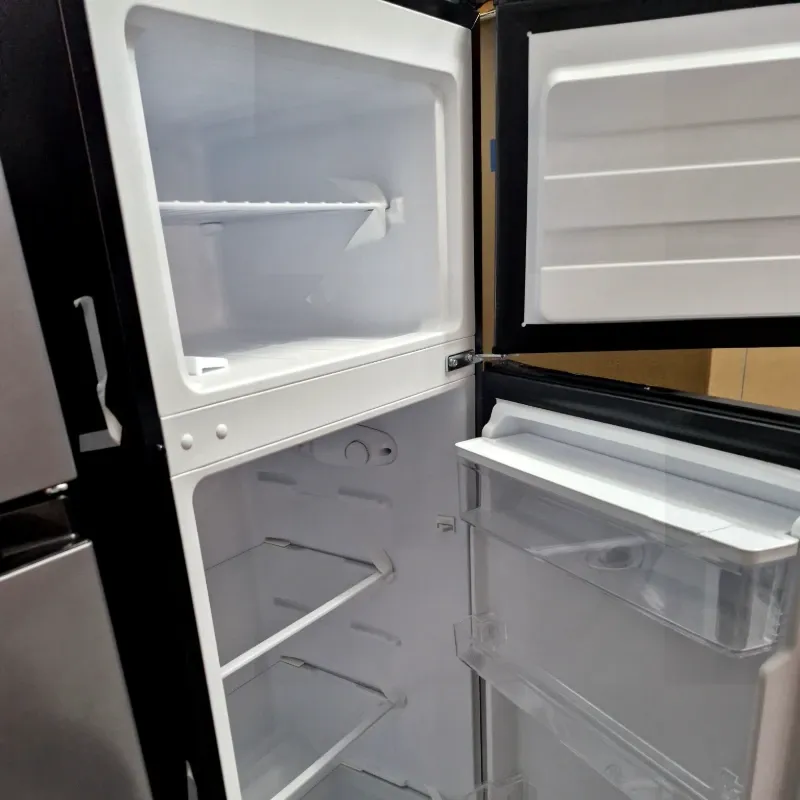 Refrigerador Royal 8.5 pies con dispensador de agua