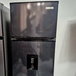 Refrigerador Royal 8.5 pies con dispensador de agua