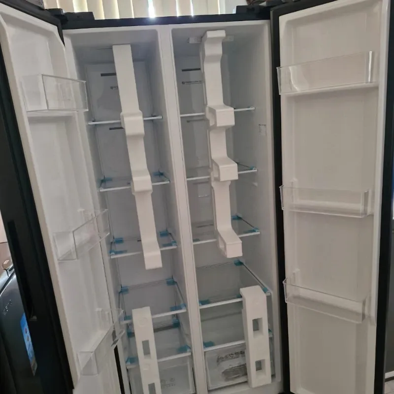 REFRIGERADOR ROYAL DOS PUERTAS CONGELACIÓN SECA