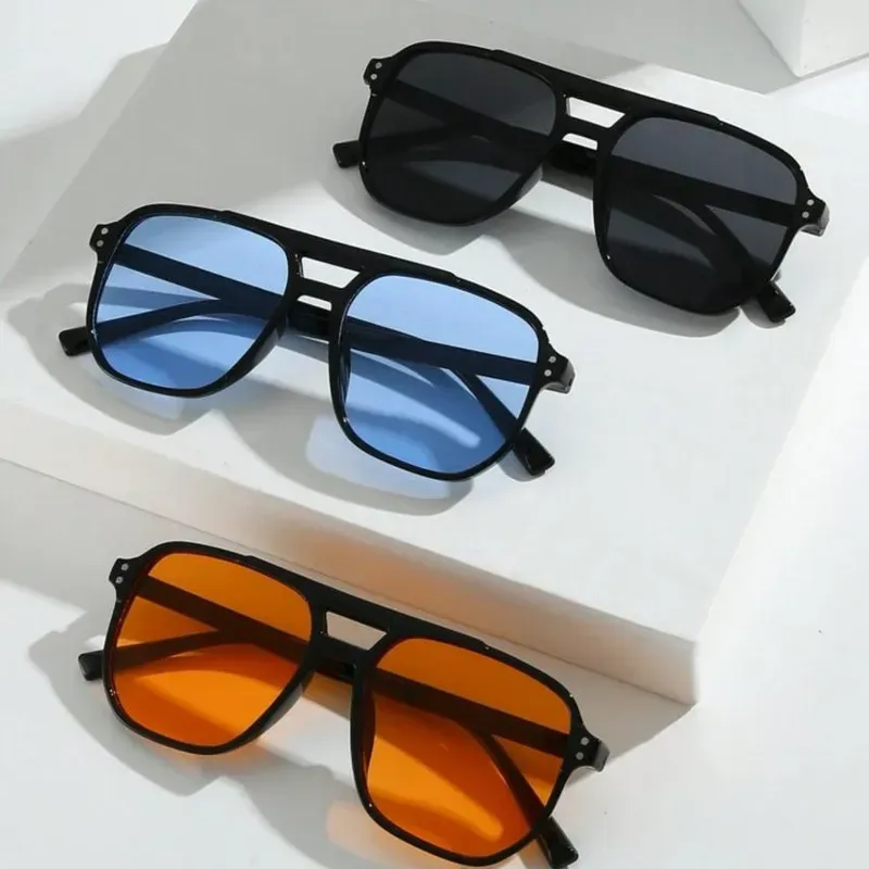 Gafas de varios colores 