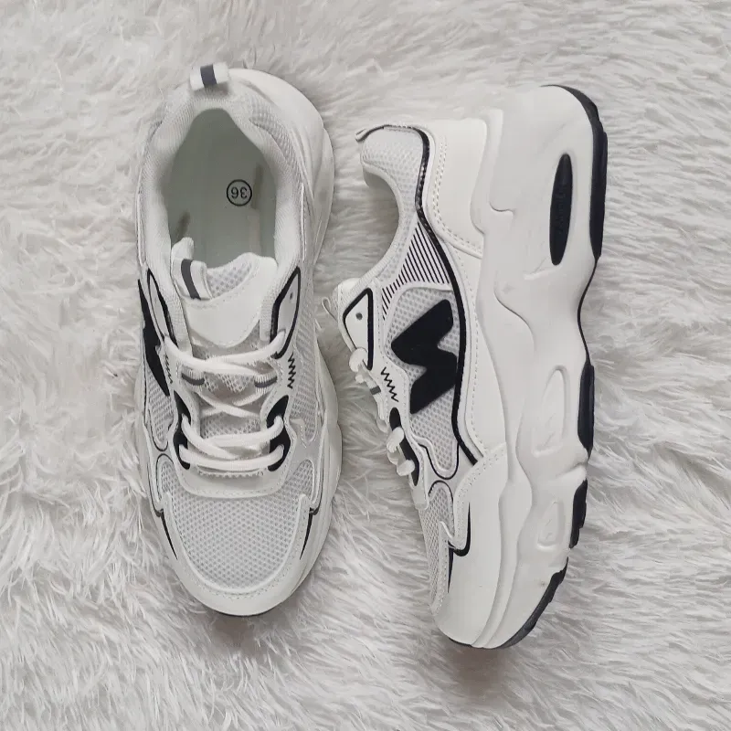 New balance sencillas 