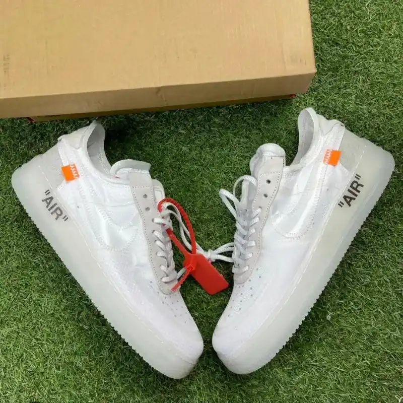 Nike variada