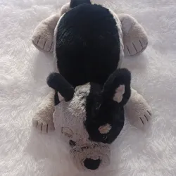 Peluche super lindo en forma ds perrito 