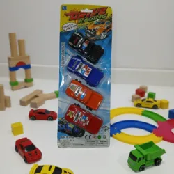 Set de cuatro carros 
