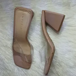 Tacón  de mujer 