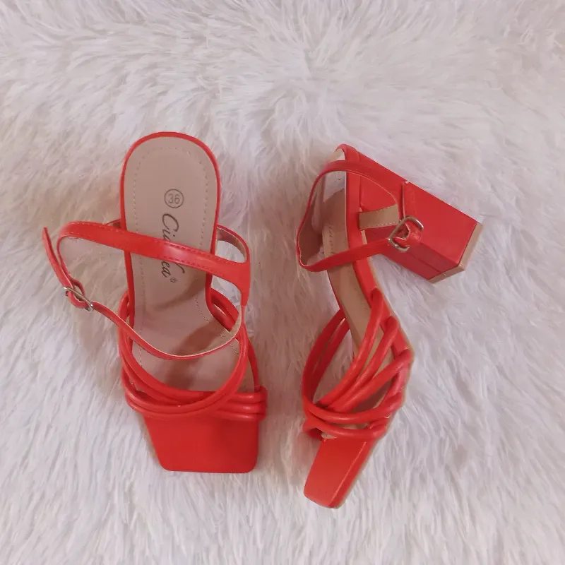 Tacones Naranjas todo lo que necesitas para resaltar con tu elegancia 🤩