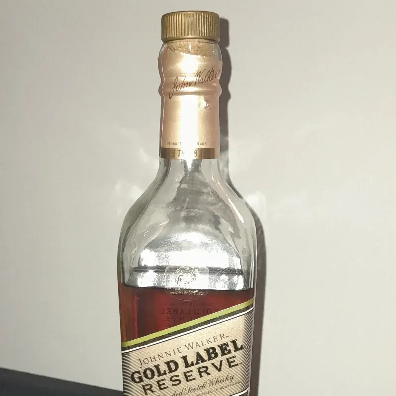 Johnnie Walker Gold Label