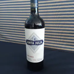 Red Wine Santa Julia