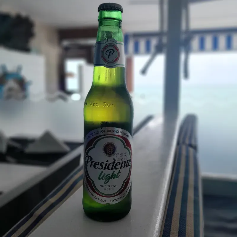 Cerveza Presidente 