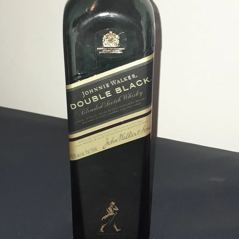 Johnnie Walker  Doble Black