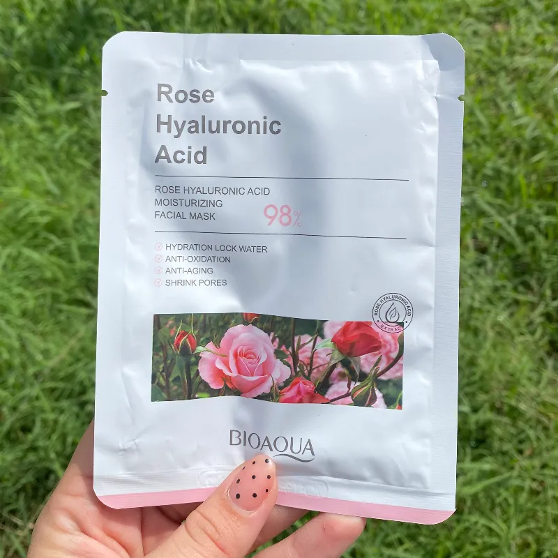 Mascarilla facial de rosa con ácido hialuronico
