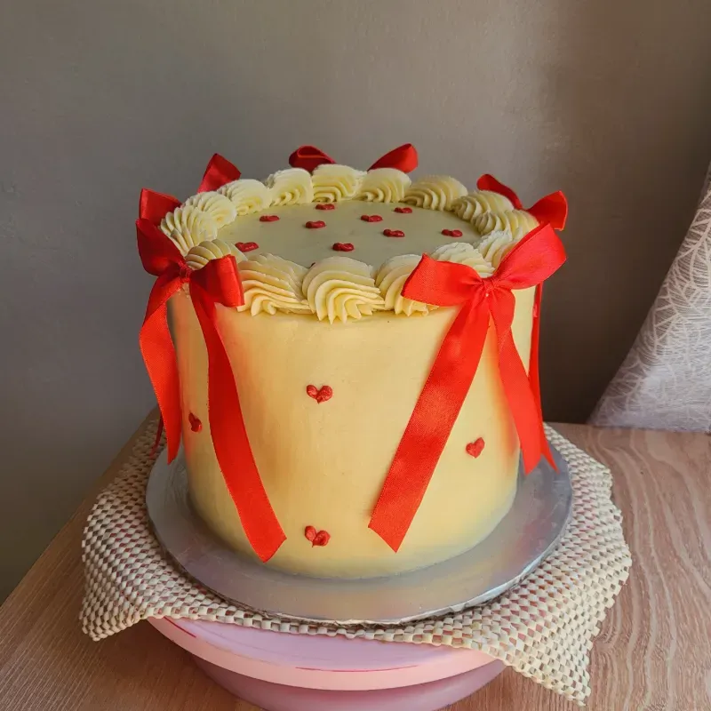 Mediano Alto Decorado Simple