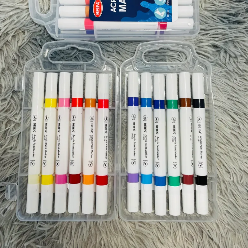 Plumones de acrílico 