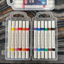 Plumones de acrílico 
