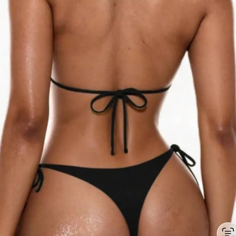 Bikini negro