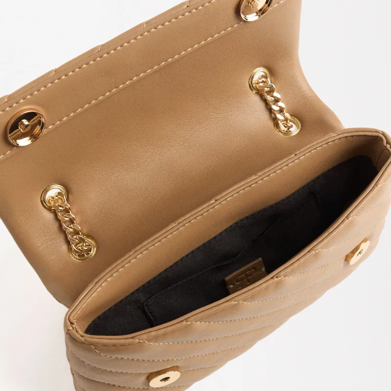 Bolso carmelita asa dorada 