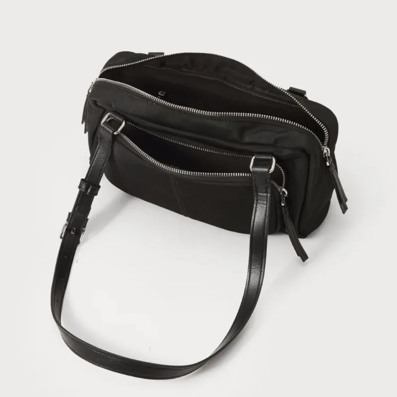 Bolso de nylon negro