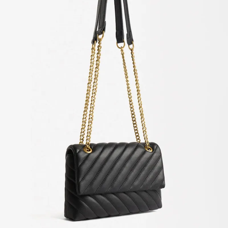 Bolso negro asa dorada 