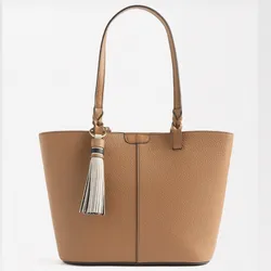 Bolso Shopper con accesorio