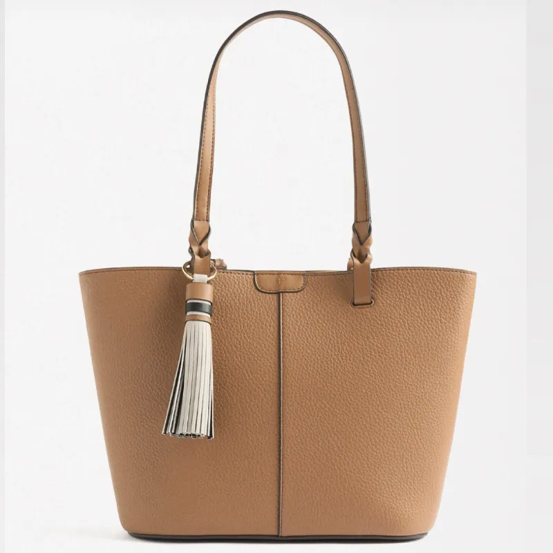 Bolso Shopper con accesorio