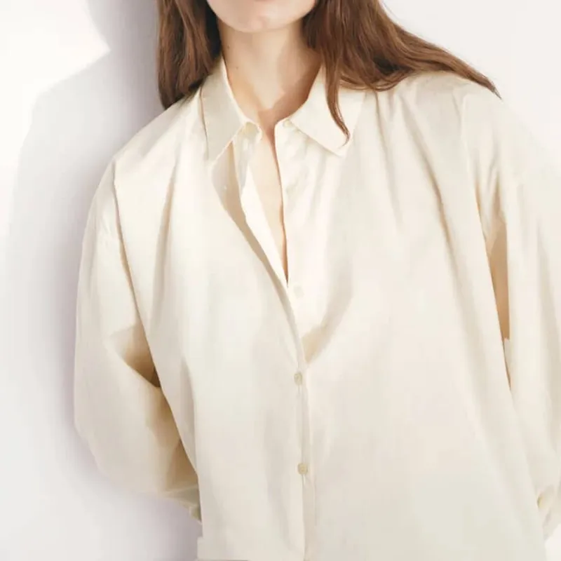 Camisa beige de mujer