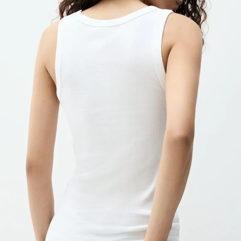 Camiseta blanca espalda nadadora 