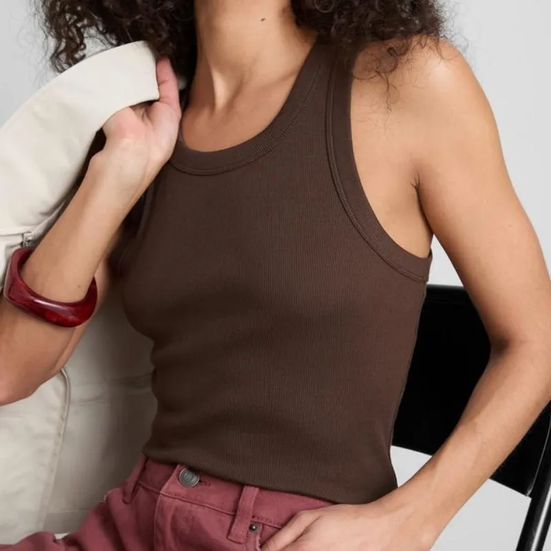 Camiseta marrón