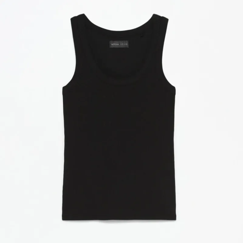 Camiseta negra espalda nadadora