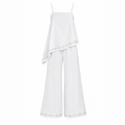 Conjunto blanco con detalles plateados