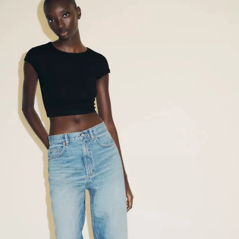 Crop top negro algodón 