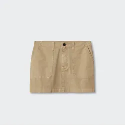 Falda midi con bolsillos 