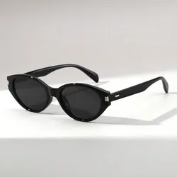 Gafas oscuras marco negro