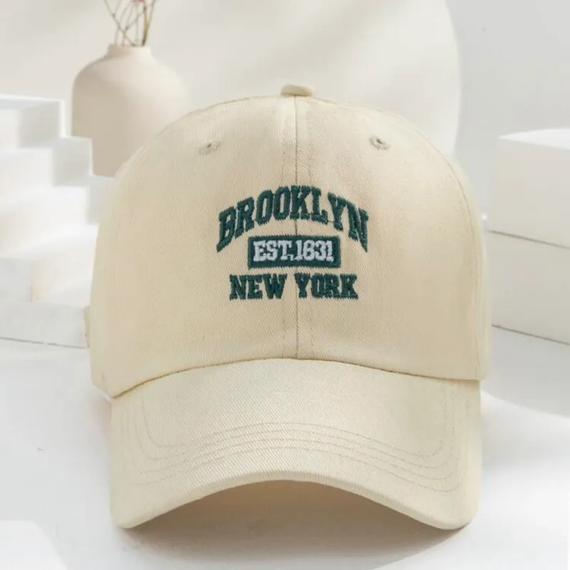 Gorra crema Brooklyn 