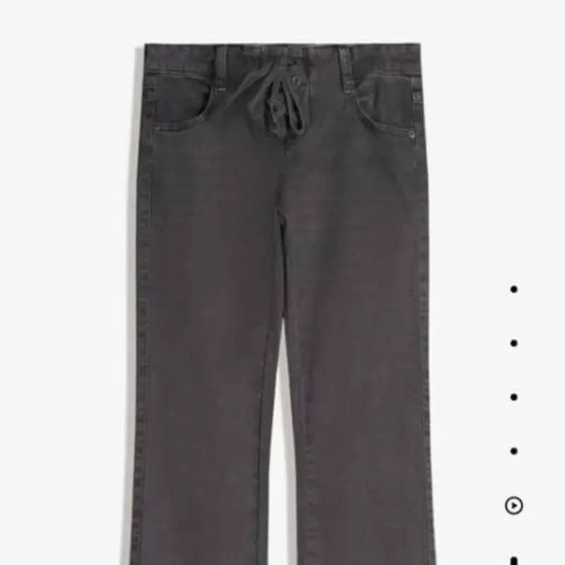 Jeans tiro bajo trenzado