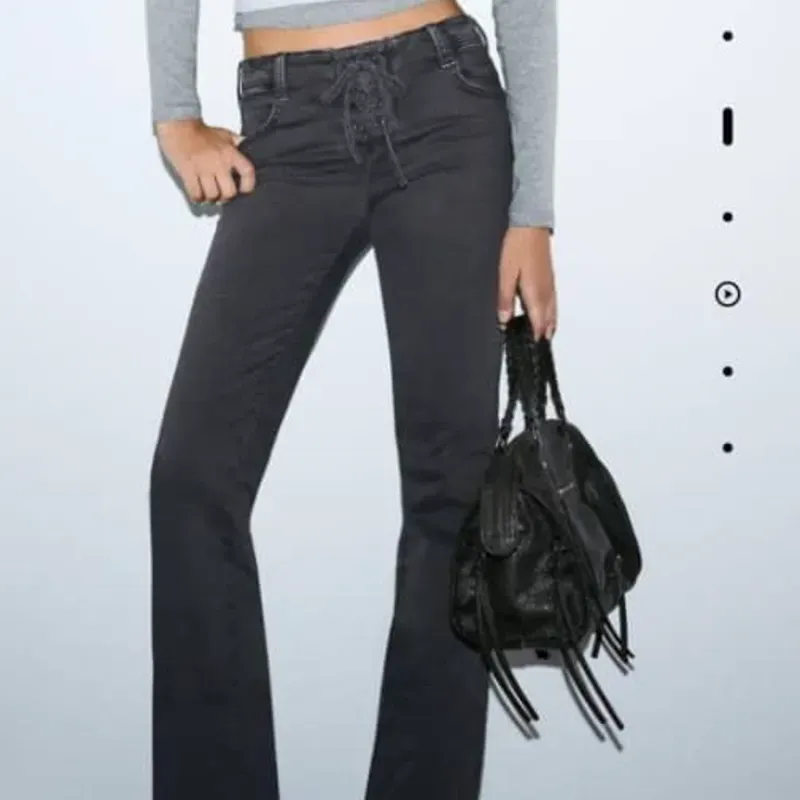 Jeans tiro bajo trenzado