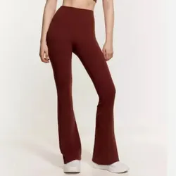 Leggins deportivos acampanados de tiro alto