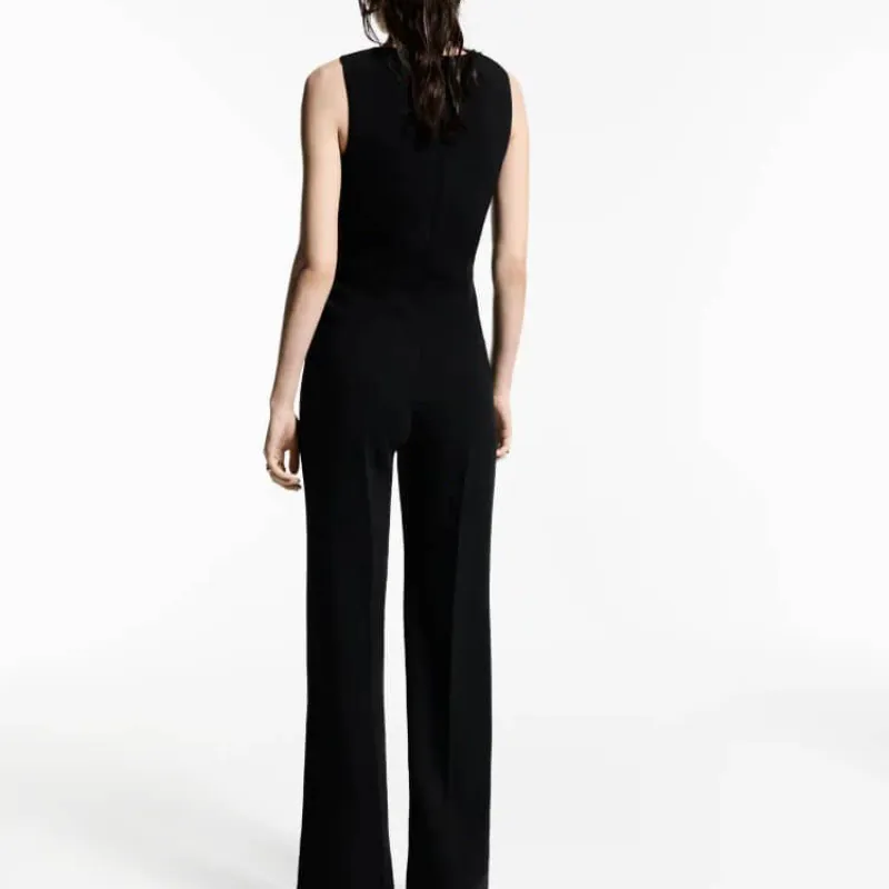 Mono negro detalle plateado