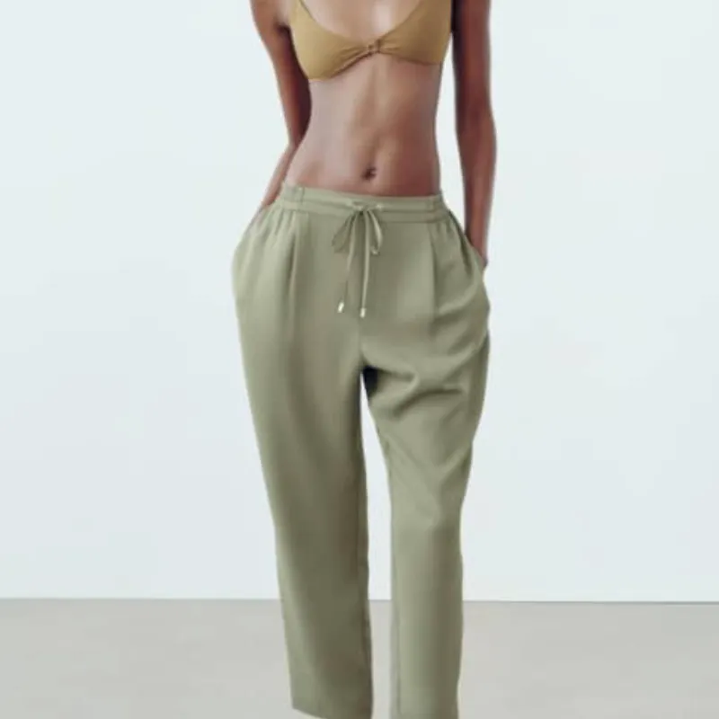 Pantalón ajustable verde 