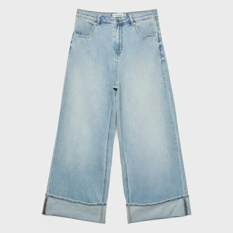 Pantalón ancho con dobladillo 