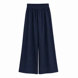 Pantalón azul marino con diseño