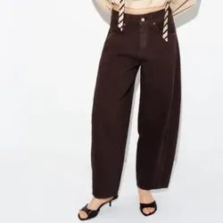 Pantalón marrón