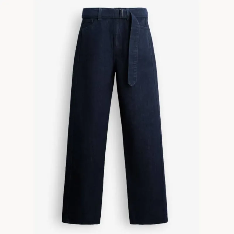 Pantalón mezclilla con cinto 