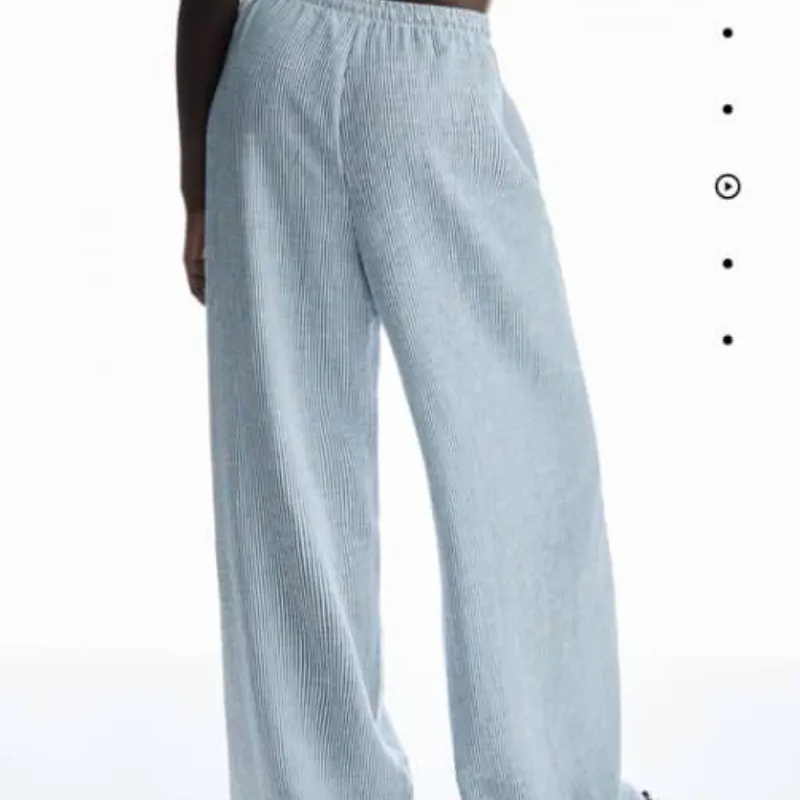 Pantalón rayas blancas y azules